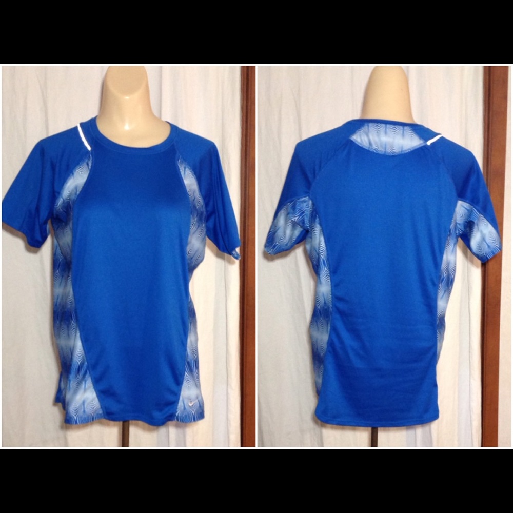 Women's Size L Nike Fit Dry Shirt
